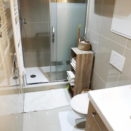 Eiffel Tour Cosy Terracota * Parijs