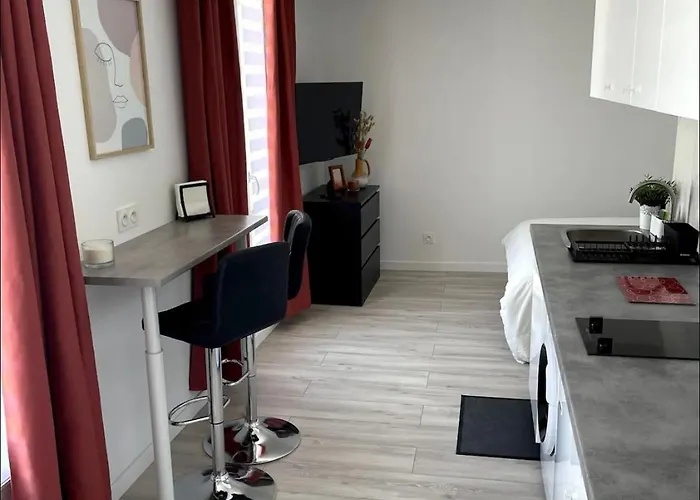 Eiffel Tour Cosy Terracota Appartement *